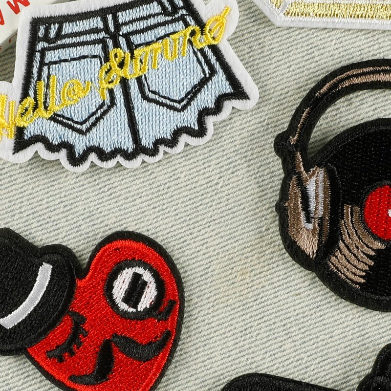 草莓电脑绣花卡通手指刺绣服装辅料布贴现货鞋子眼镜补丁贴绣花标,居家布艺,布贴,淘宝优惠券,粉丝福利购,淘宝优惠卷