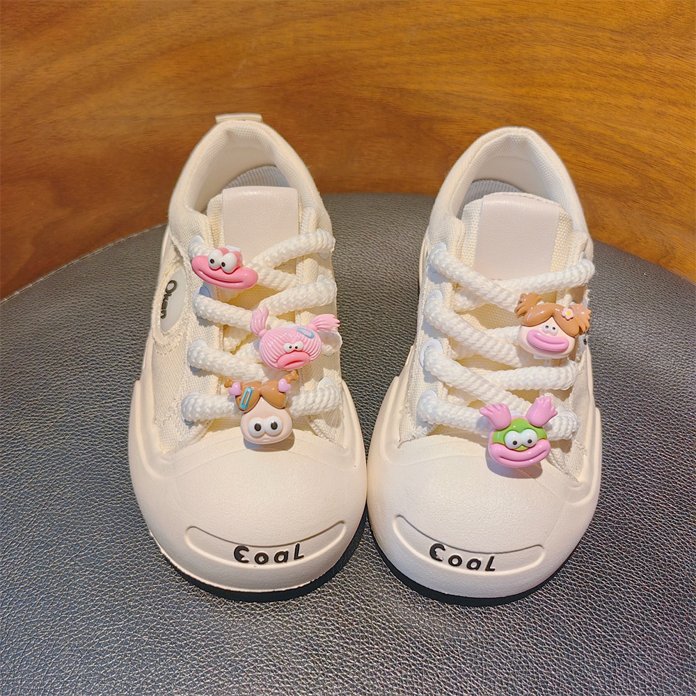 新款多巴胺大嘴辫子兔子花朵挖掘机套装闪粉笑脸鞋带扣童鞋鞋花