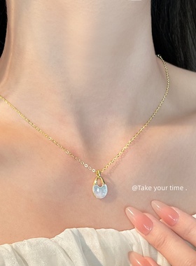 厚镀18K真金强保色贝母几何镂空时尚高级感轻奢风新款项链 锁骨链