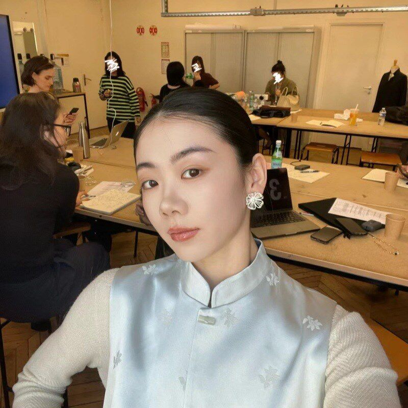 晴子大姐姐同款复古花朵耳环女新中式小众高级感金属镂空花朵耳钉