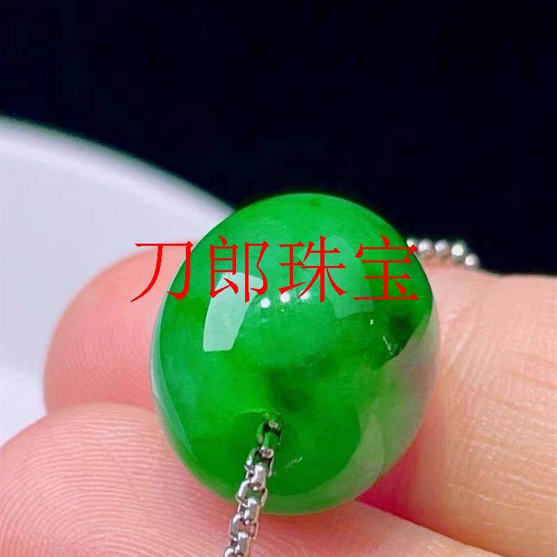 缅甸玻璃种帝王绿翡翠色玉石转运珠挂件男女款阳绿项链路路通吊坠
