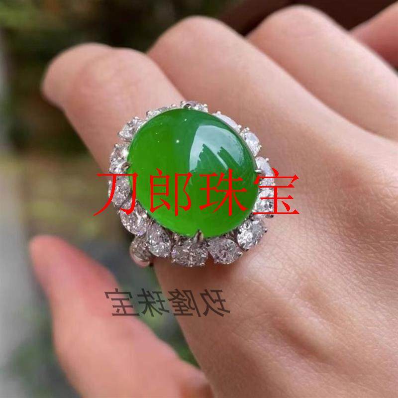 翡翠色阳绿蛋面银饰镶嵌戒边镶钻饰精选绿高冰种满绿裸石戒指女款