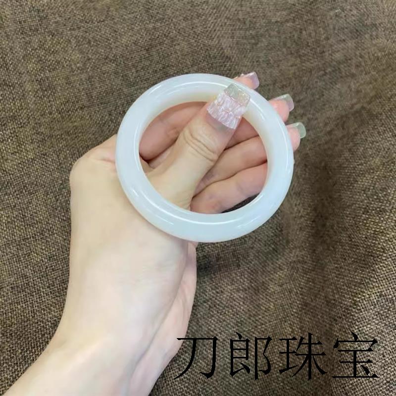 新疆和田玉白玉手镯少女圆条天然羊脂玉镯子网红阿汗富玉石镯证书