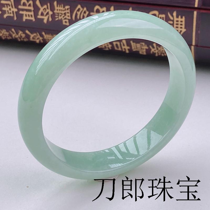 翡翠色手镯少女缅甸浅豆绿玉镯油青玉镯子贵妃镯女款精品阳绿手镯