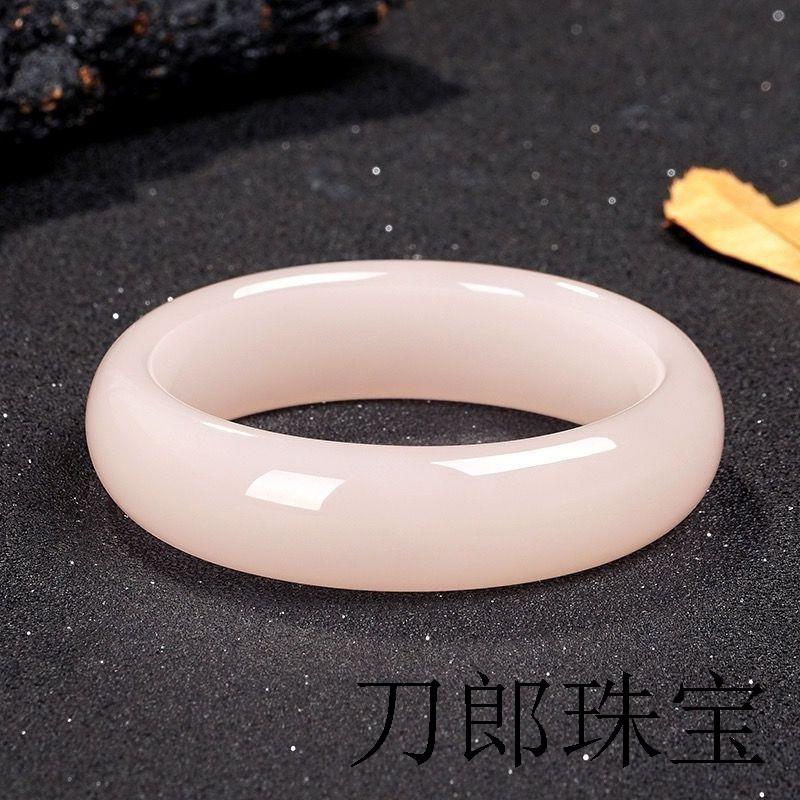 新疆高端和田玉淡藕粉樱花粉手镯高端女款玉镯百搭款冰透贵妃镯子