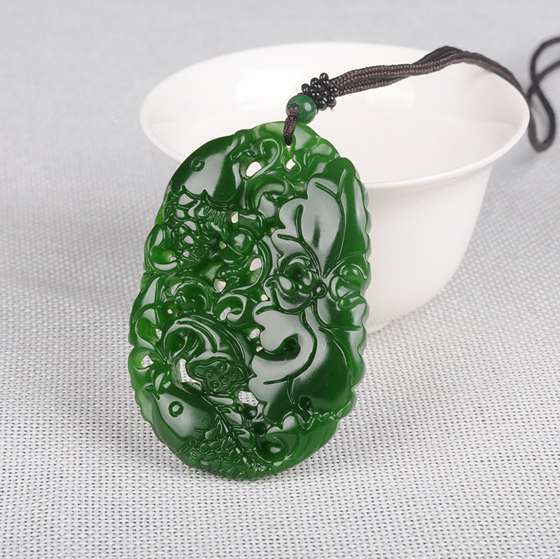 新疆和田玉碧玉金鱼莲花挂件如意玉牌菠菜绿年年有余玉吊坠毛衣链