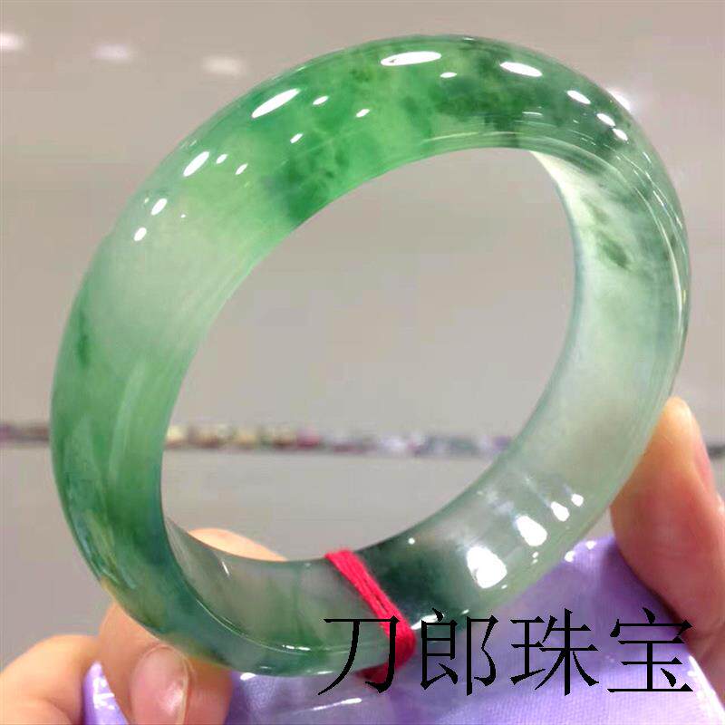 冰种阳绿翡翠色手镯缅甸老坑辣绿飘花玉镯浅绿处理手镯满色玉镯女