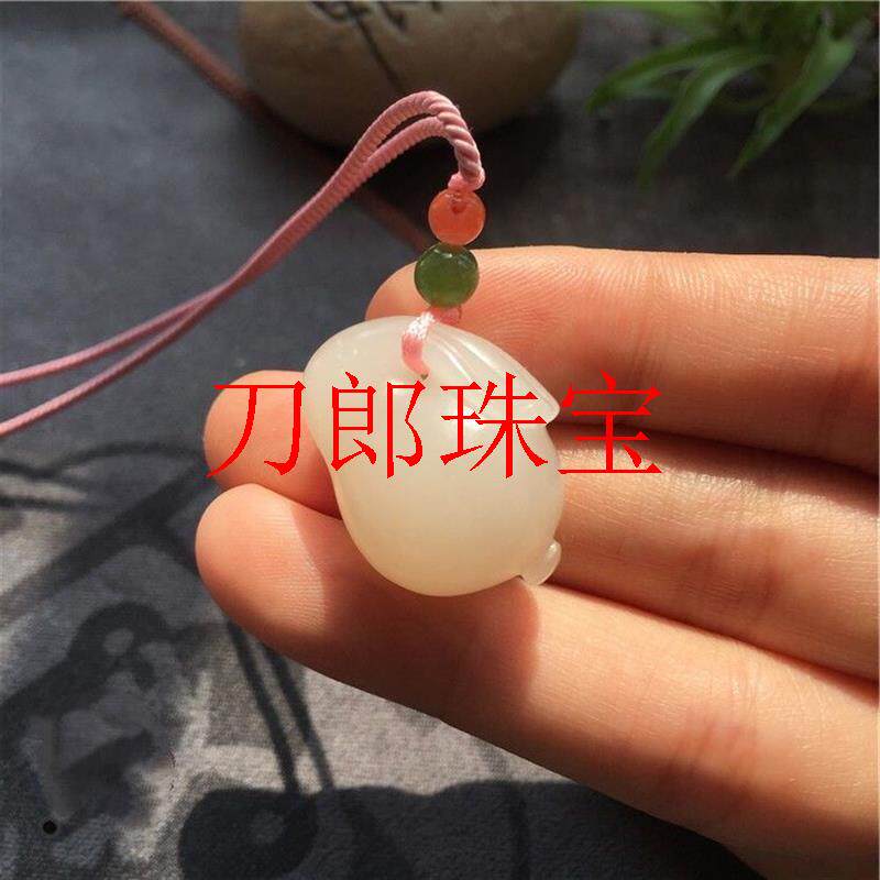 和田玉白玉生肖小兔子吊坠女项链玉坠立体玉兔玉儿童可爱饰品送礼
