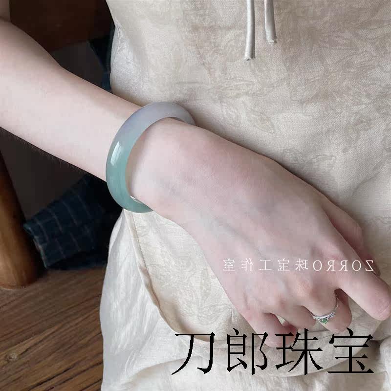 冰种油青半山水玛瑙玉髓手镯渐变透翡翠珠宝玉镯子送闺蜜女友礼物