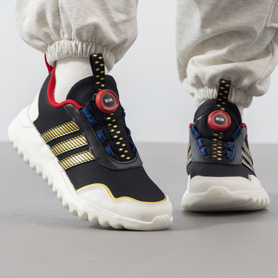 Adidas阿迪达斯运动休闲鞋