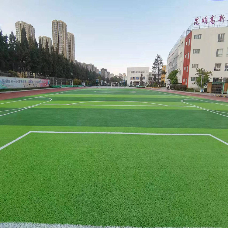 绿化人工塑料假草皮 批发仿真草坪 人造草坪 工程围挡草