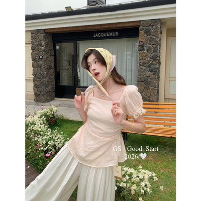 26夏季法式复古方领泡泡袖收腰小衫D0773W