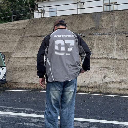oops鹅噗丝大码美式复古V领印花棒球服长袖卫衣宽版运动街头春季