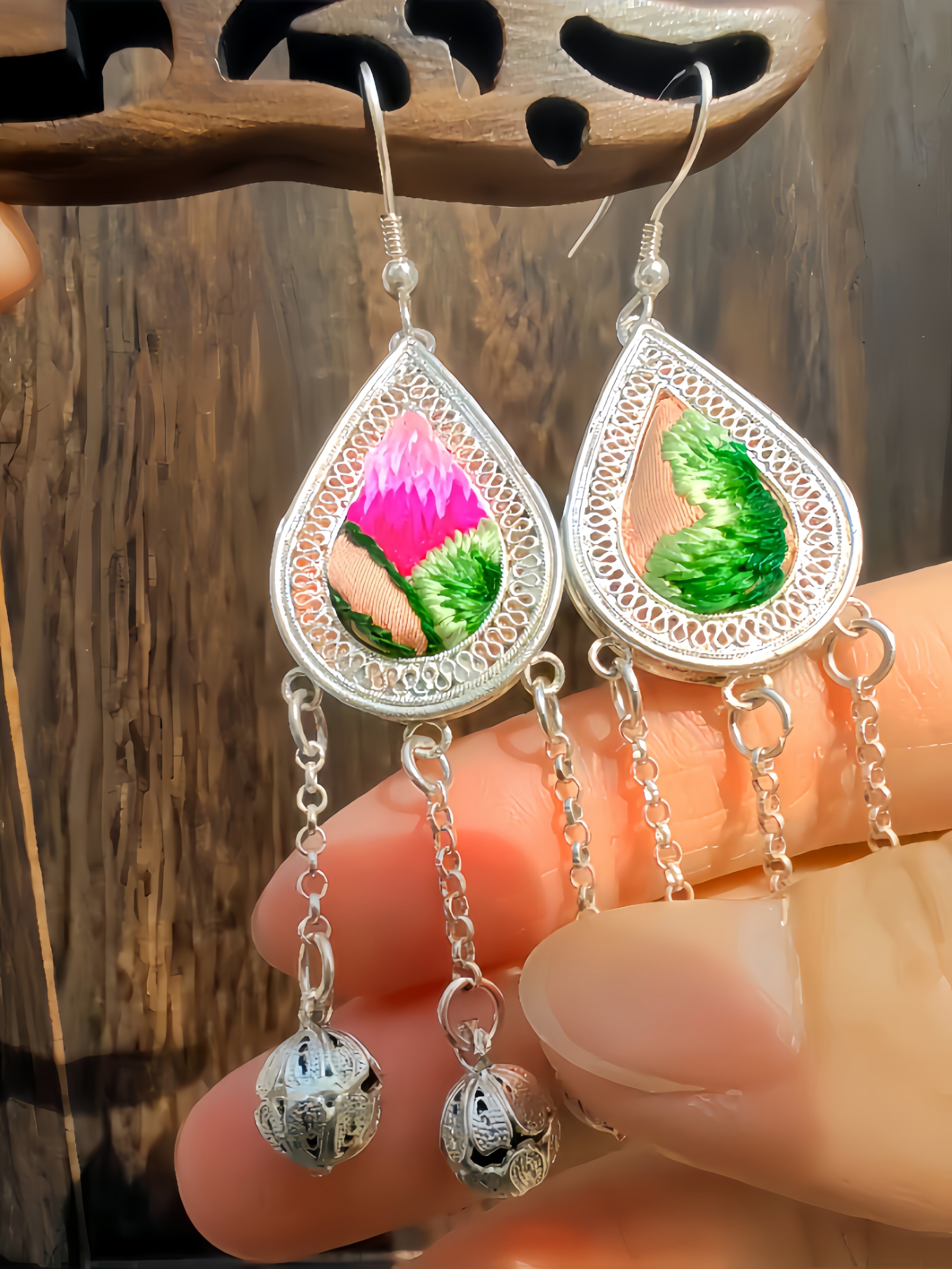 999银针防过敏手工刺绣真丝老绣古风民族风百搭原创流苏荷花耳饰