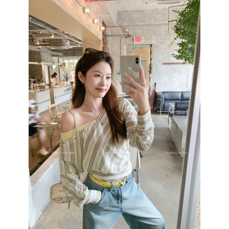 设计感撞色条纹斜肩长袖t恤女早秋季设计感短款收腰显瘦露肩上衣