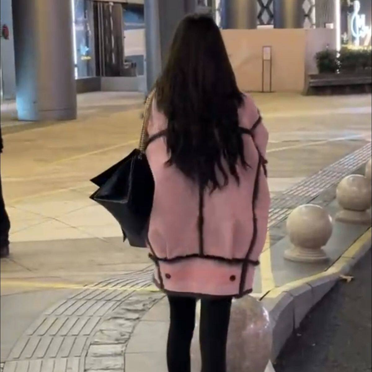 羊羔2024新款妈妈冬季宽