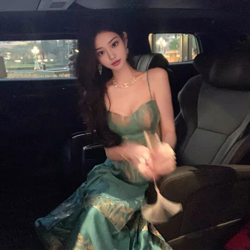 春季复古新款国风中式吊带上衣抹胸半身裙2025马面两件套套装女