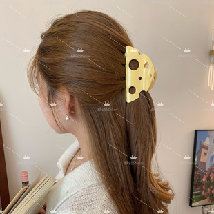 芝士奶酪抓夹女2025新款可爱鲨鱼夹简约发量少韩式发夹女后脑勺