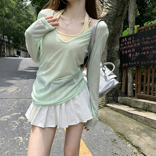 春季纯欲V领薄款T恤挂脖两件套女