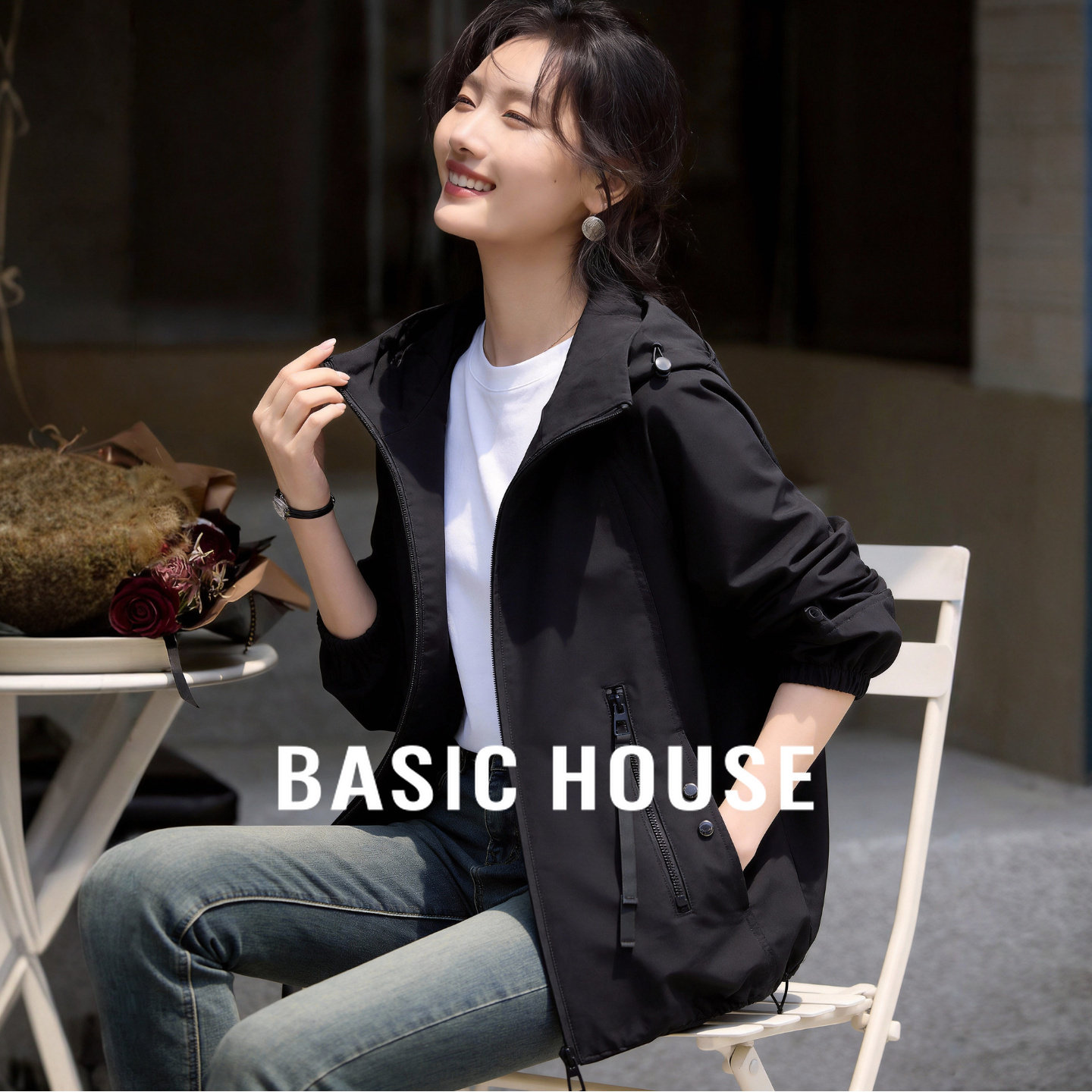 Basic House/百家好黑色短款冲锋衣休闲运动外套小个子工装夹克春