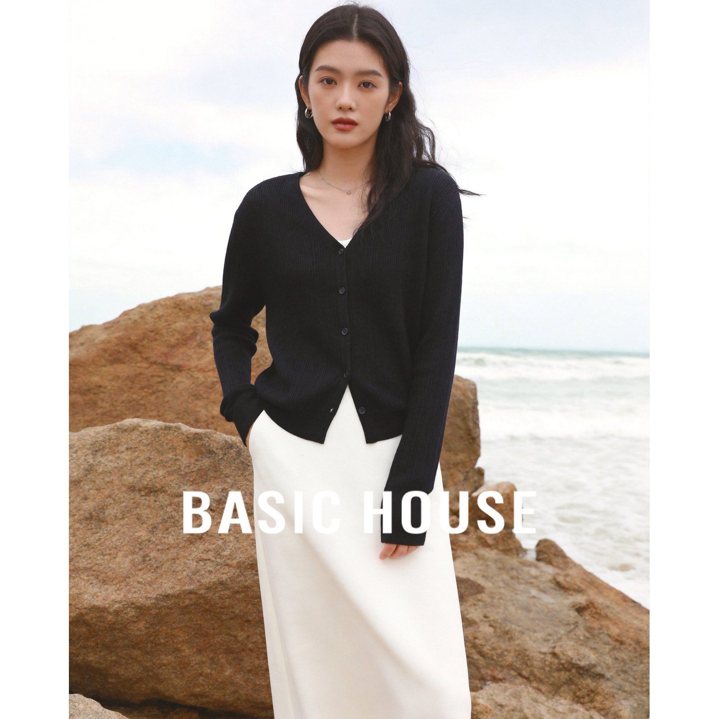 百家好藏青V领坑条针织开衫女春季新款修身显瘦外搭长袖薄款上衣