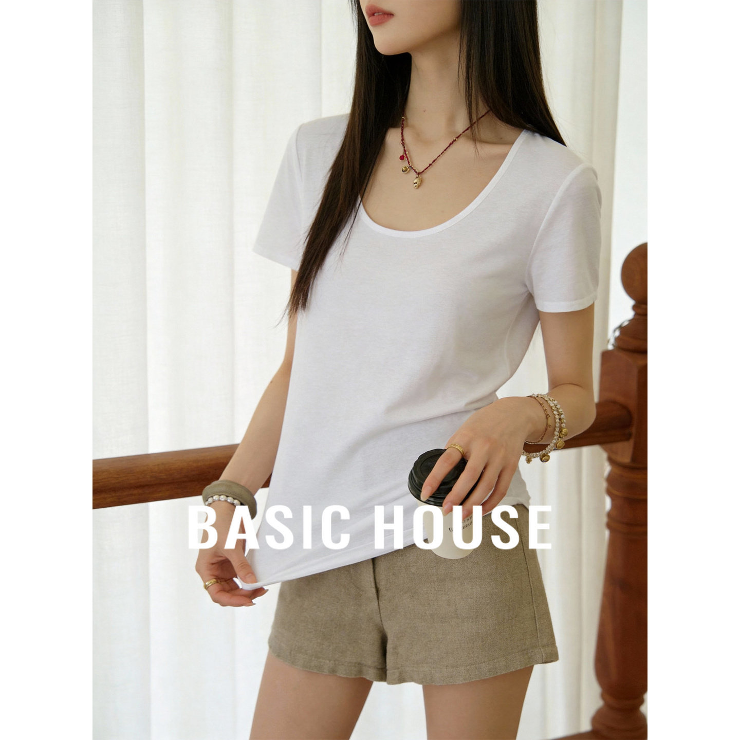 Basic House/百家好纯色U领短袖T恤女春季新款亚麻正肩桑蚕丝内搭