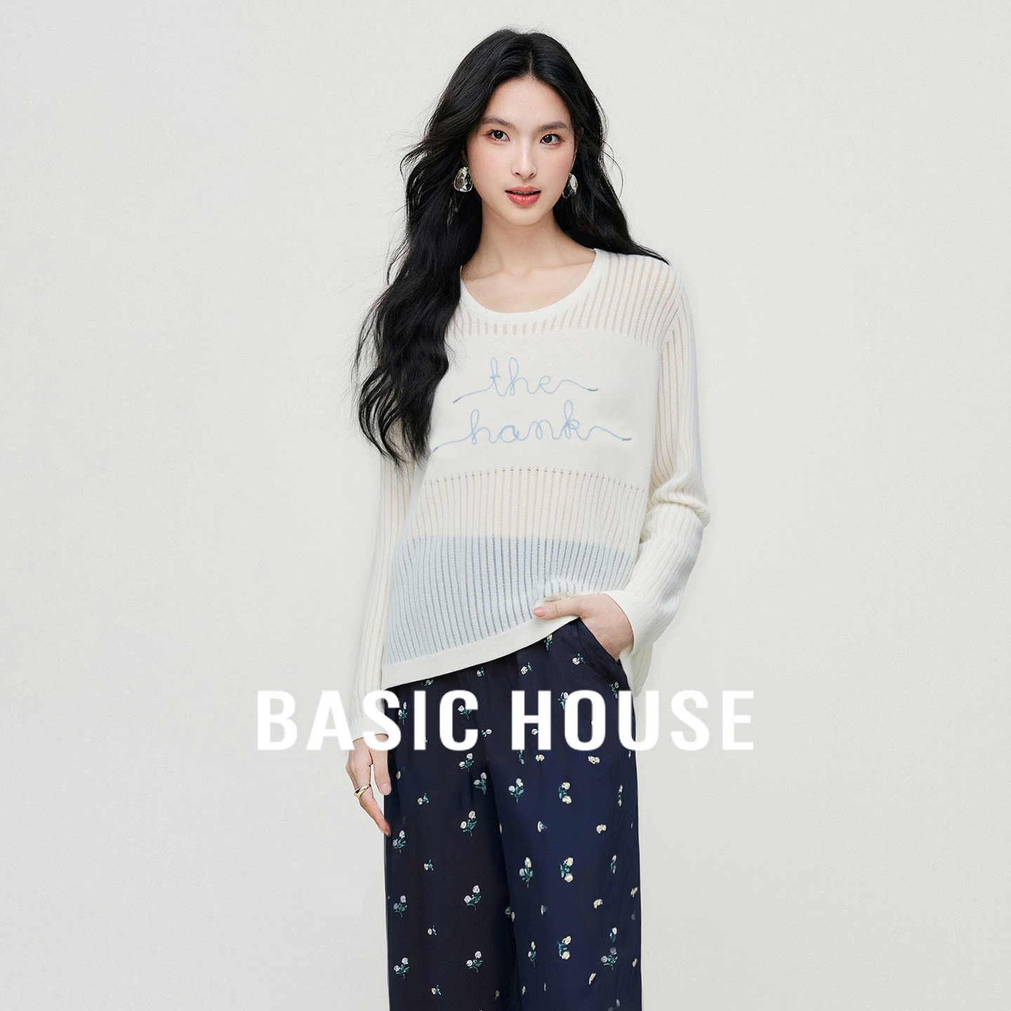 Basic House/百家好镂空刺绣长袖针织衫秋季新款轻薄撞色圆领上衣