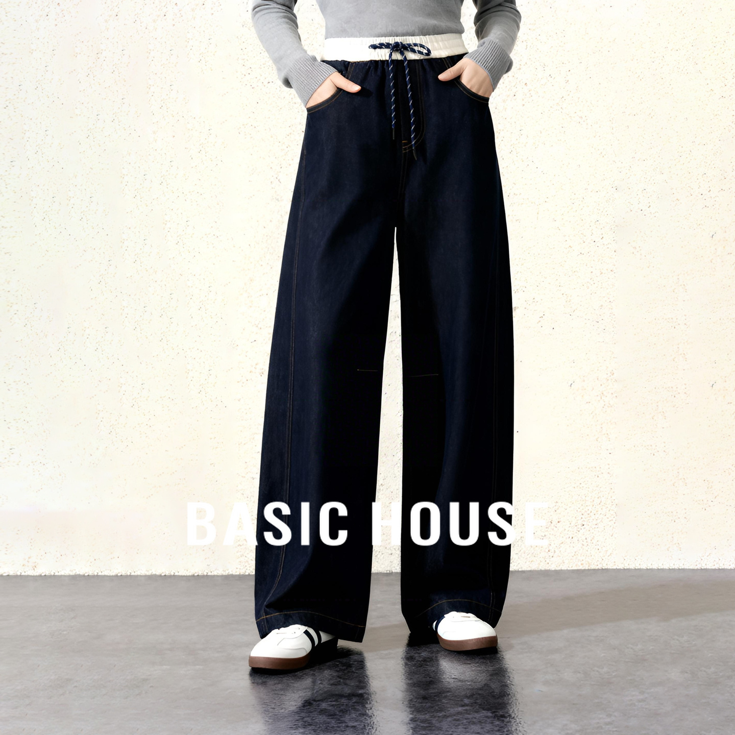 Basic House/百家好深蓝色抽绳高腰牛仔裤女宽松直筒显瘦阔腿裤秋