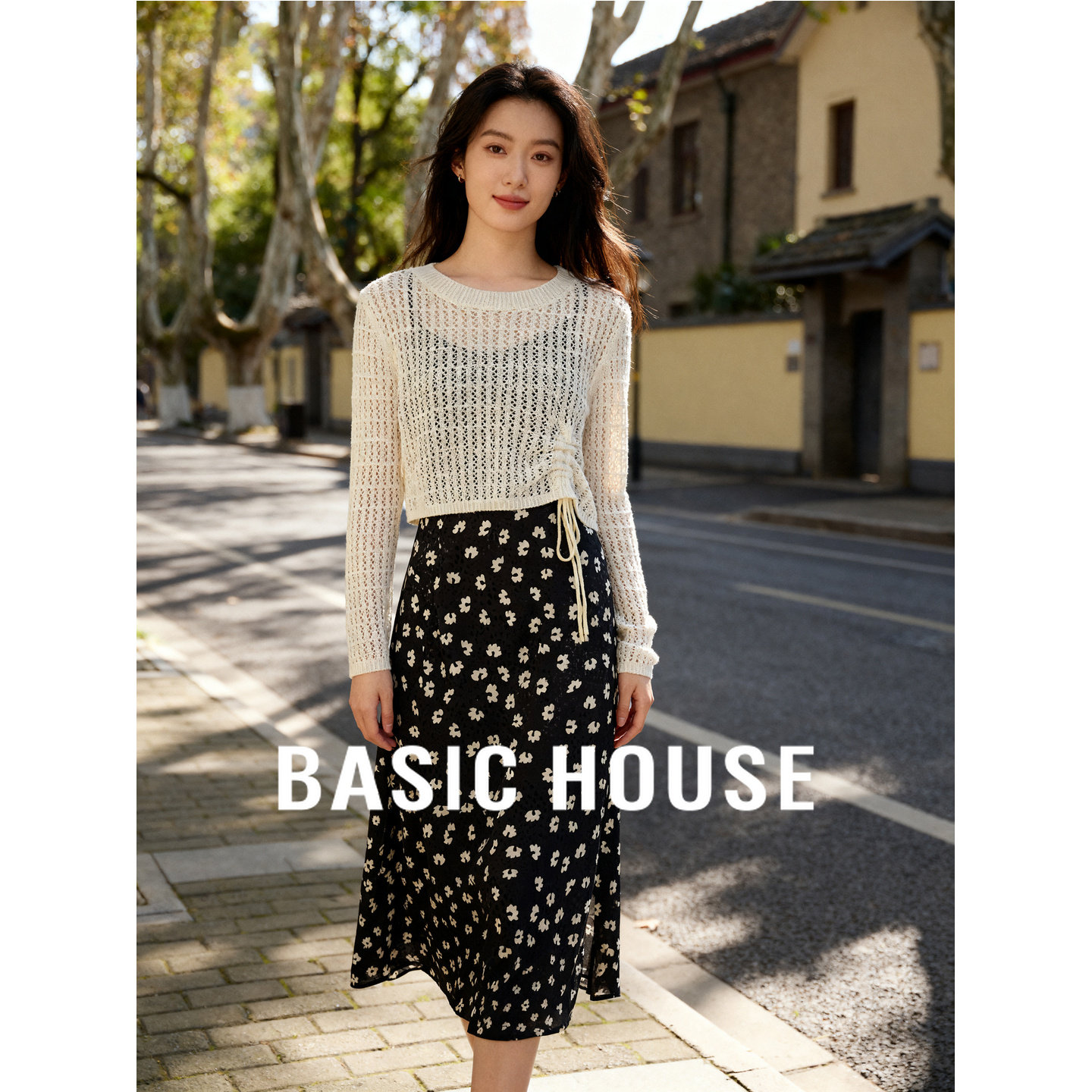 Basic House/百家好长袖镂空针织衫碎花吊带长裙两件套装2025秋冬