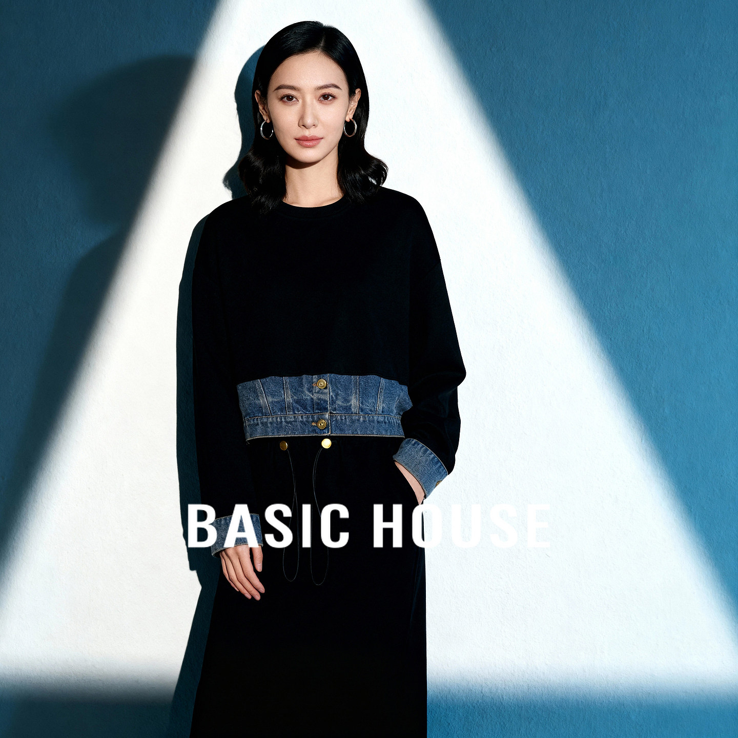 Basic House/百家好设计感套装女款假两件拼接卫衣半身长裙两件套