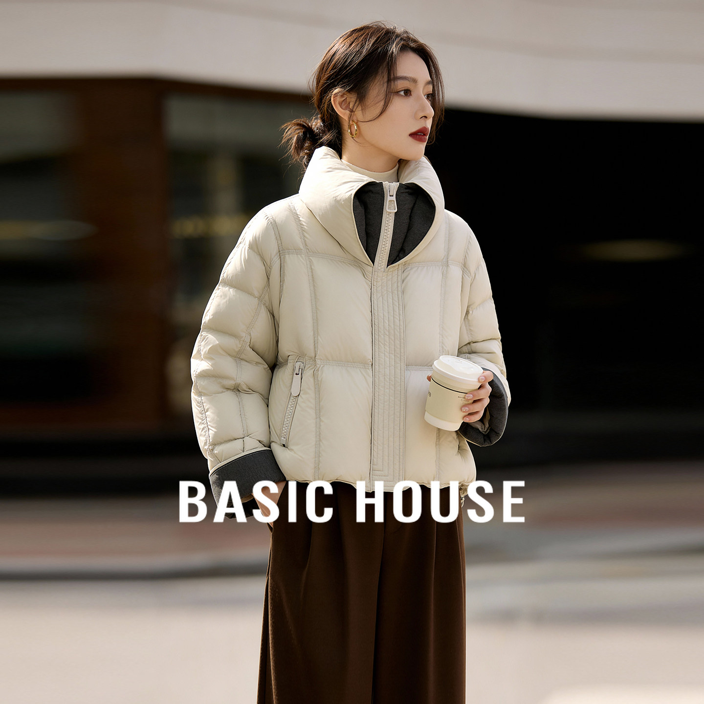 百家好韩系短款立领羽绒服女冬季新款撞色拼接宽松保暖白鸭绒外套