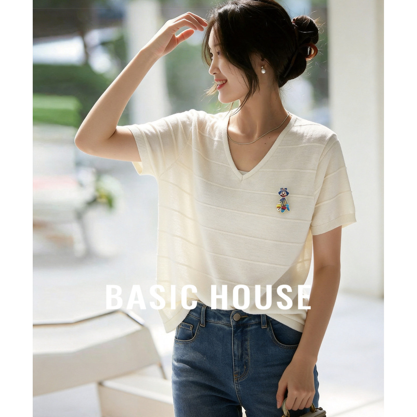 Basic House/百家好复古V领短袖针织衫夏新款通勤气质针织上衣女