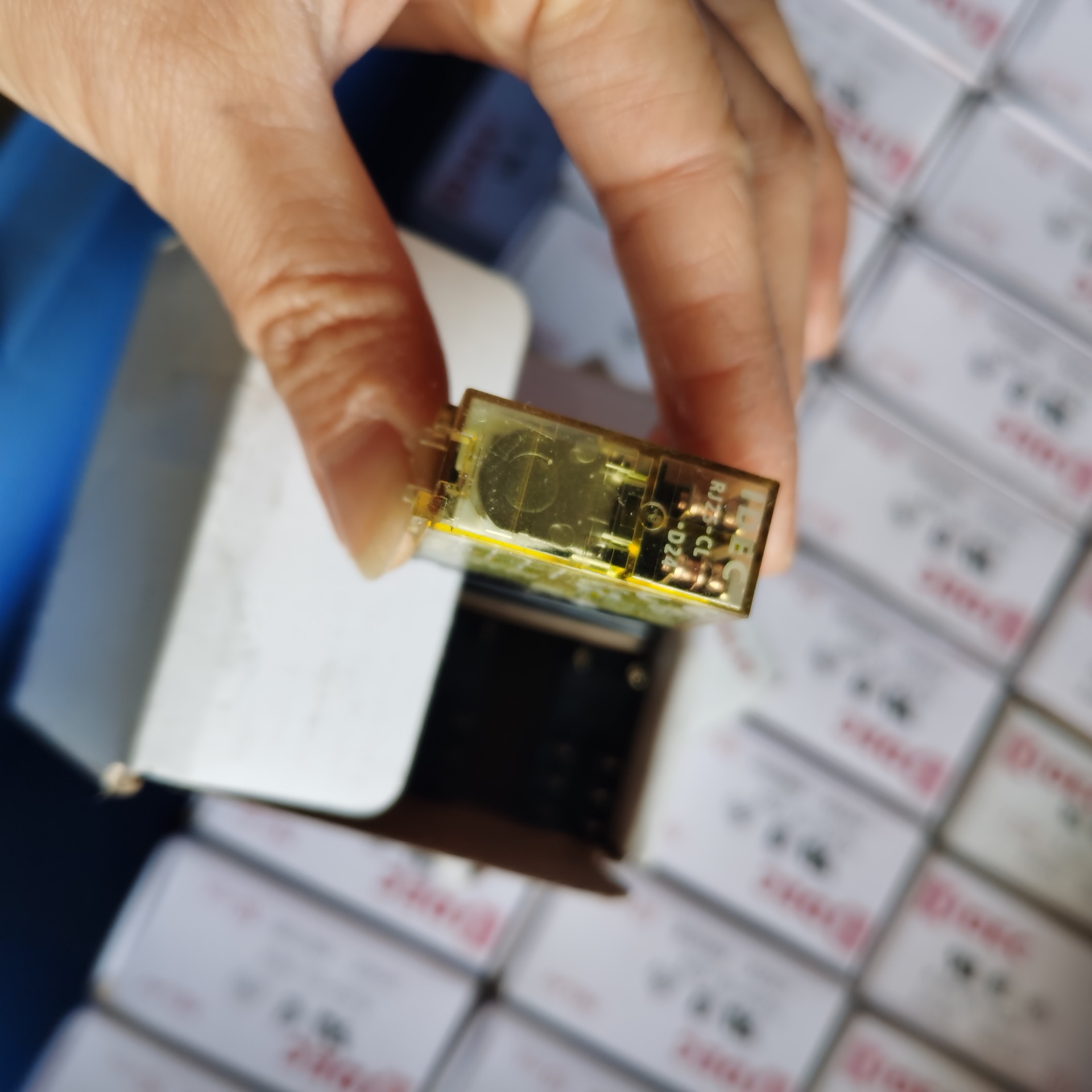 议价议价RJ2S-CL-D24继电器RH1B-ULDC24V SJ
