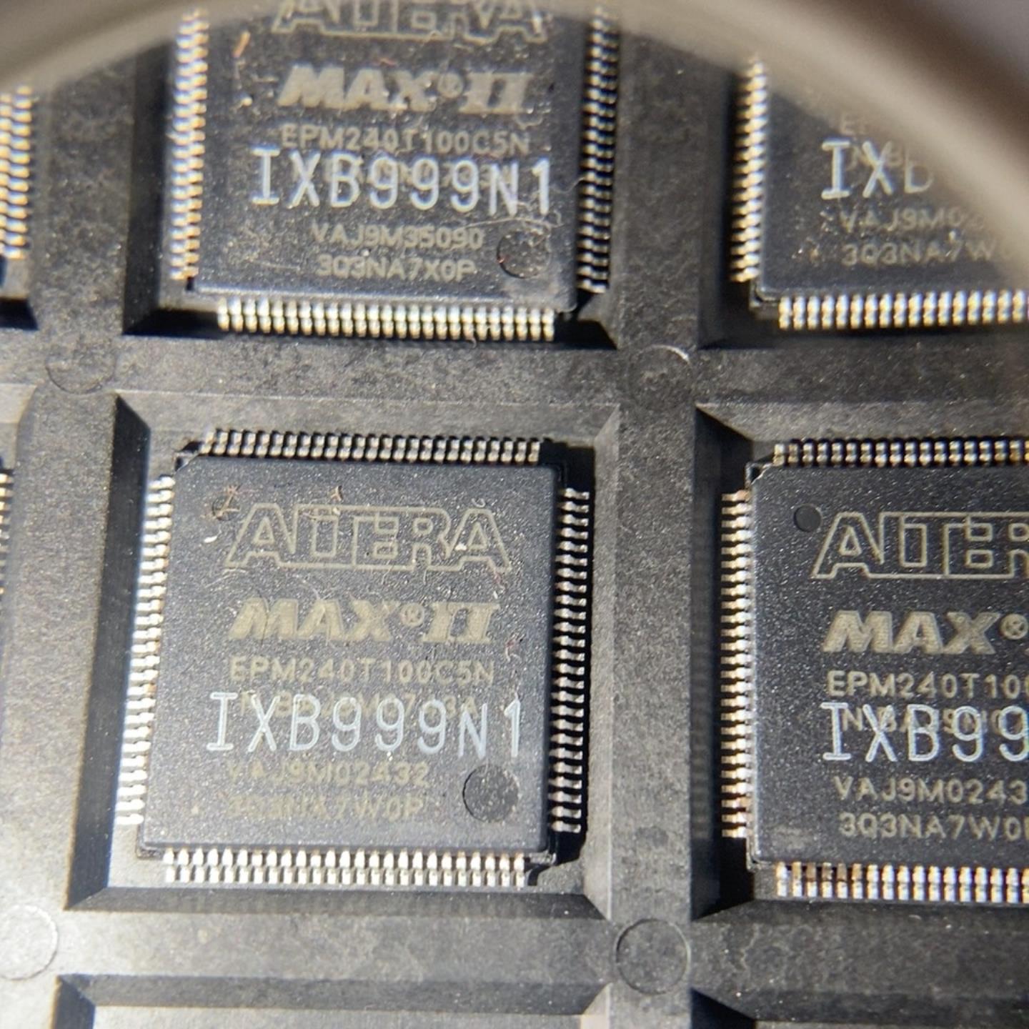 议价议价EPM240T100C5N工厂尾料剩下9个有点氧化议价