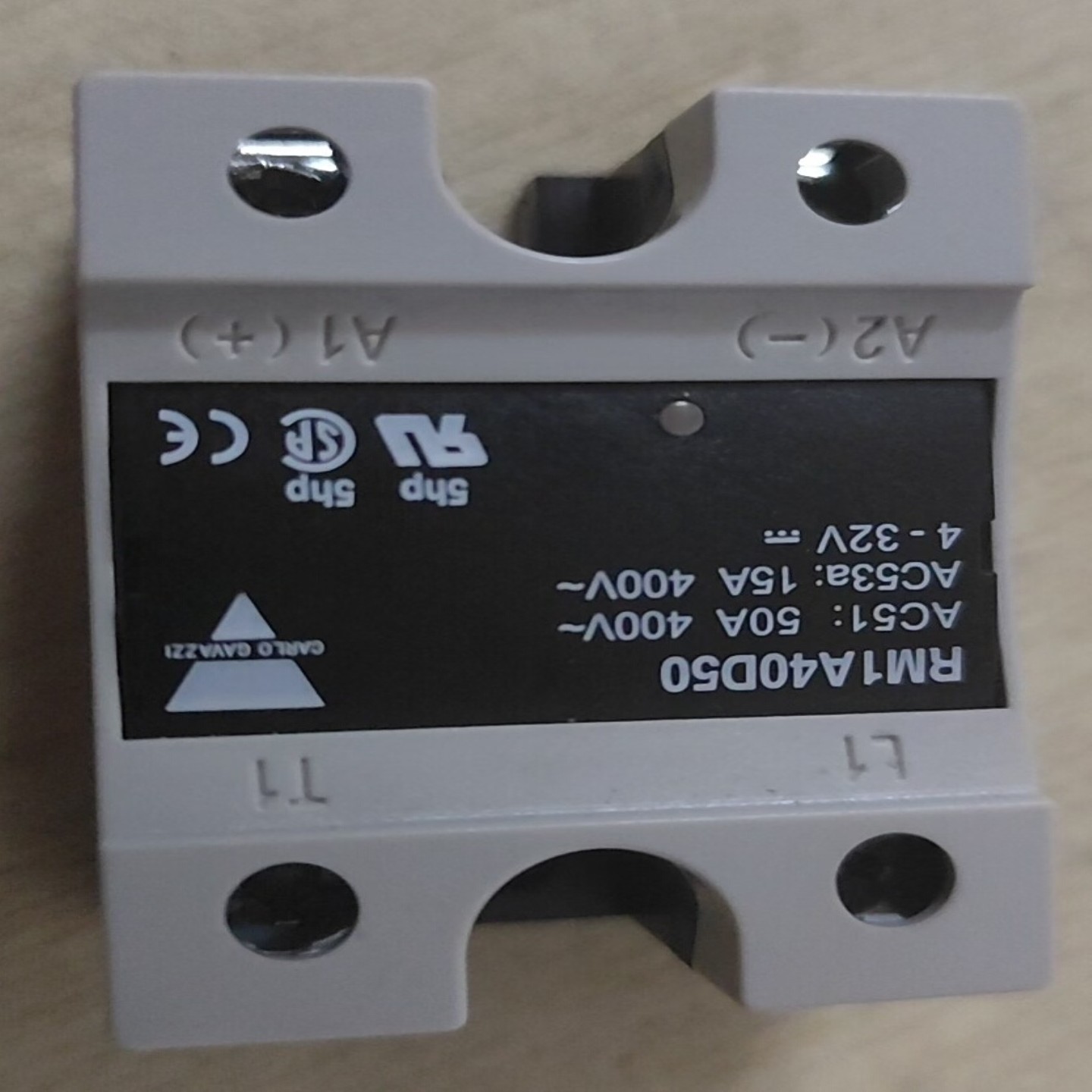 议价佳乐瑞士佳乐RM1A40D50固态继电器劲拓回流焊日东回议价