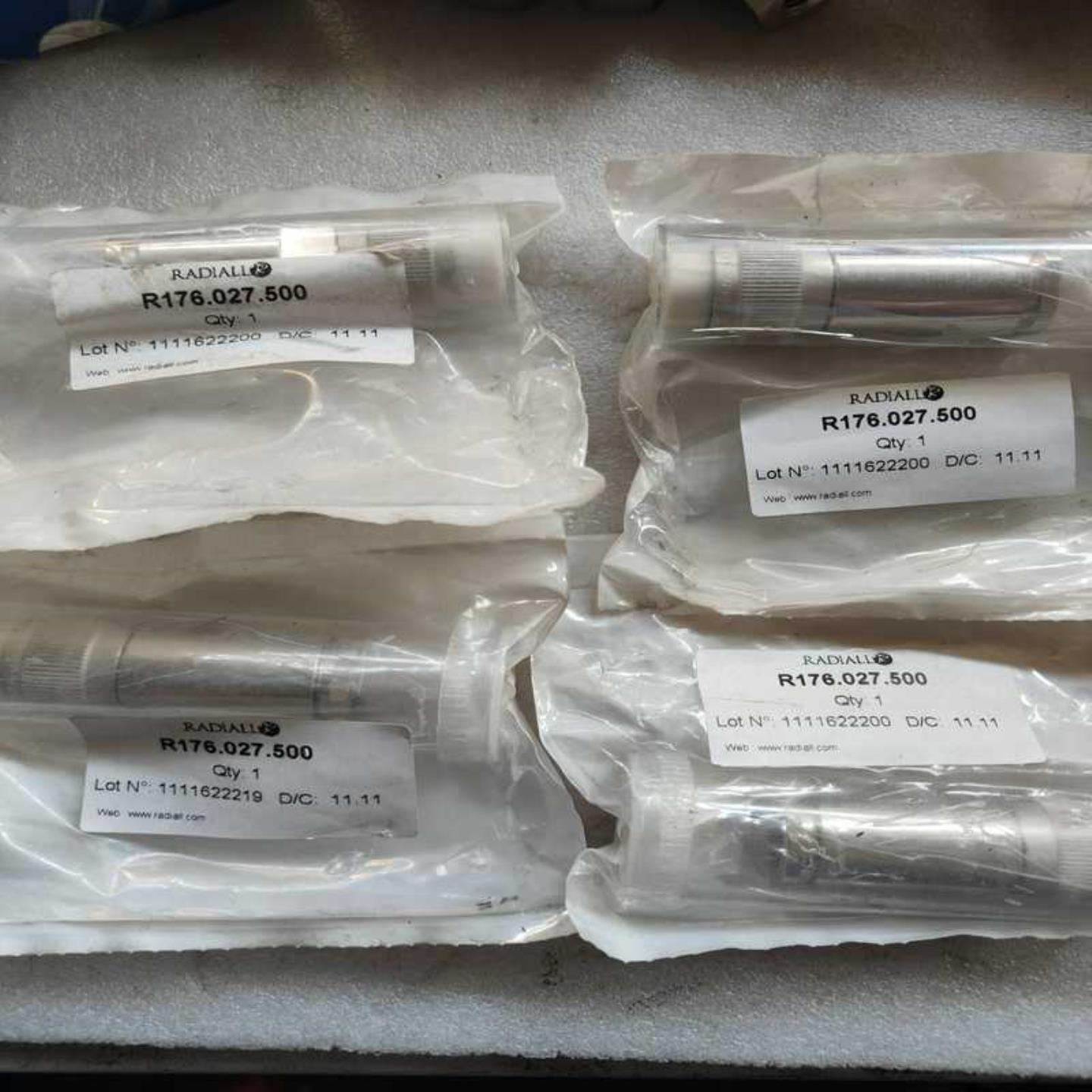 议价议价RADIALL射频同轴R176027500连接器全新未-议价议价