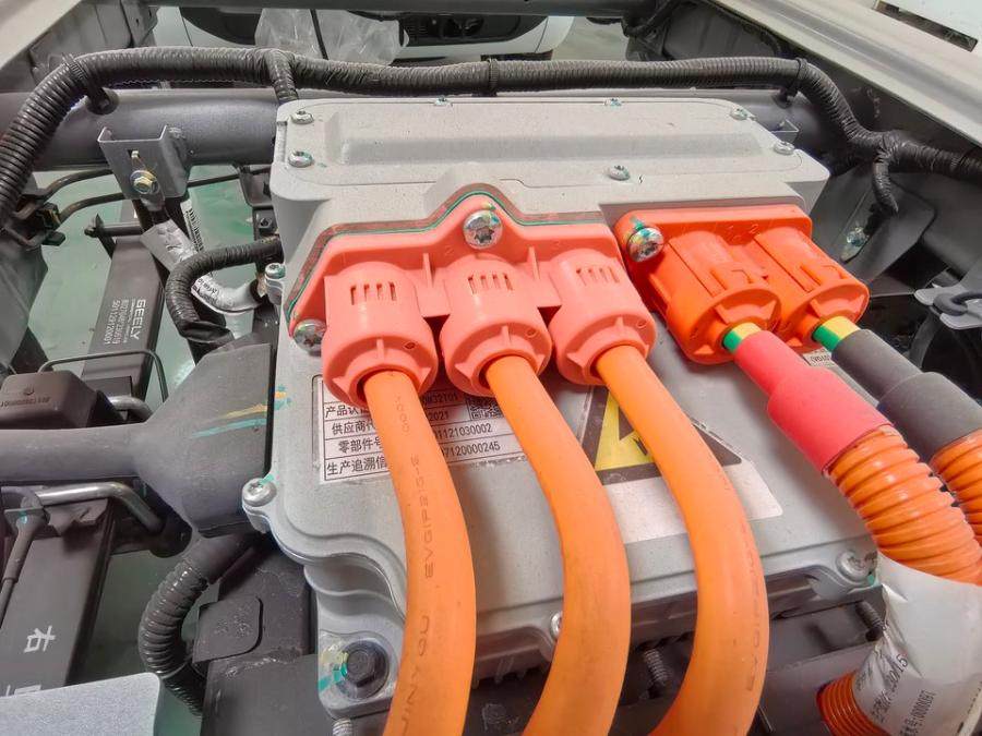 1月9日扬州制造公司197台星航01项目底盘车辆（其中97台有助力；100台无助力）网络拍卖公告