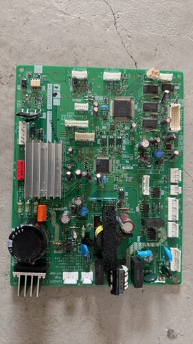 东芝BCD-370WTB BCD-328WTC冰箱主板 GK2VV80410-A GK3SX80410-C