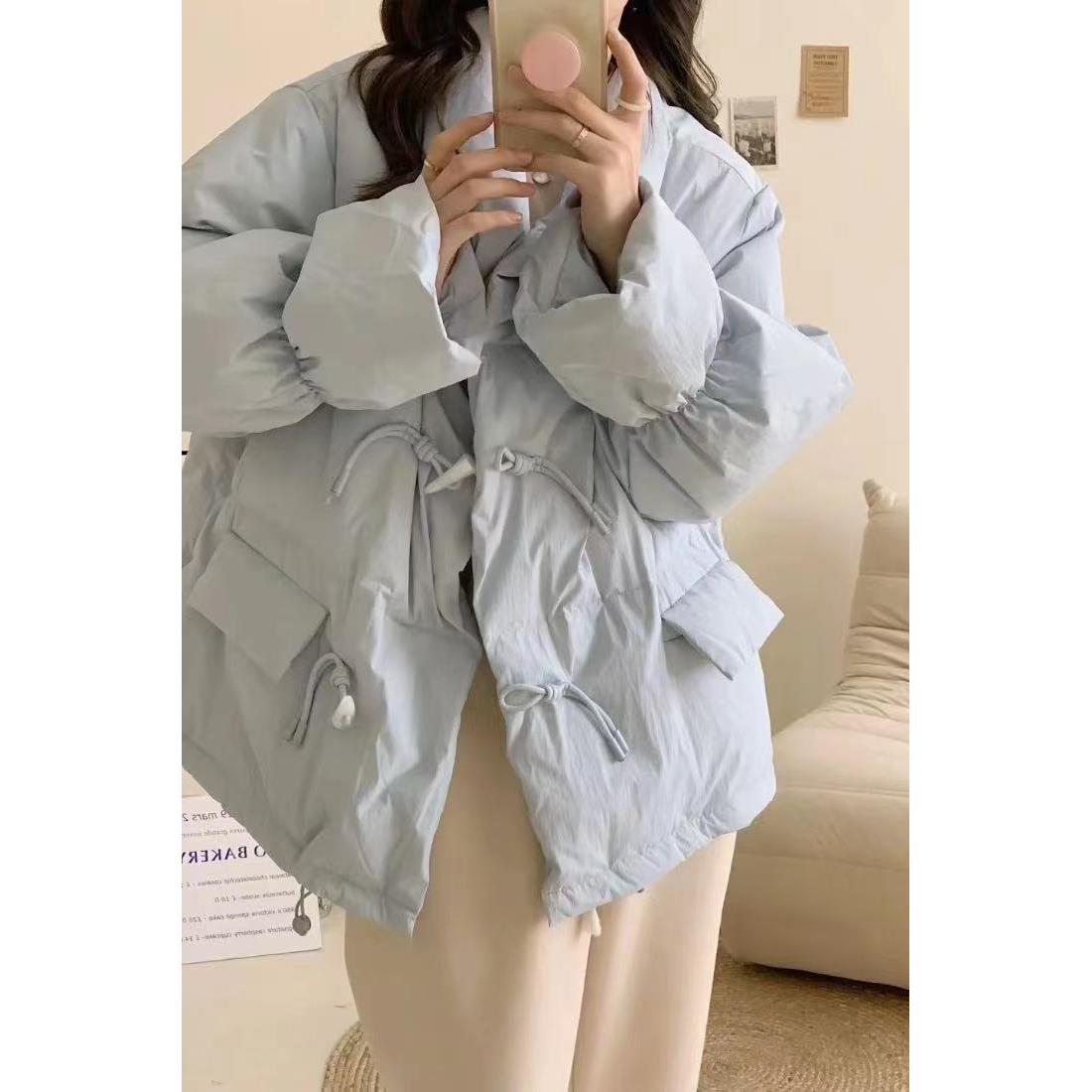 浅蓝色宽松羽绒服女短白鸭绒牛角扣外套立领纯色保暖小个子外套潮