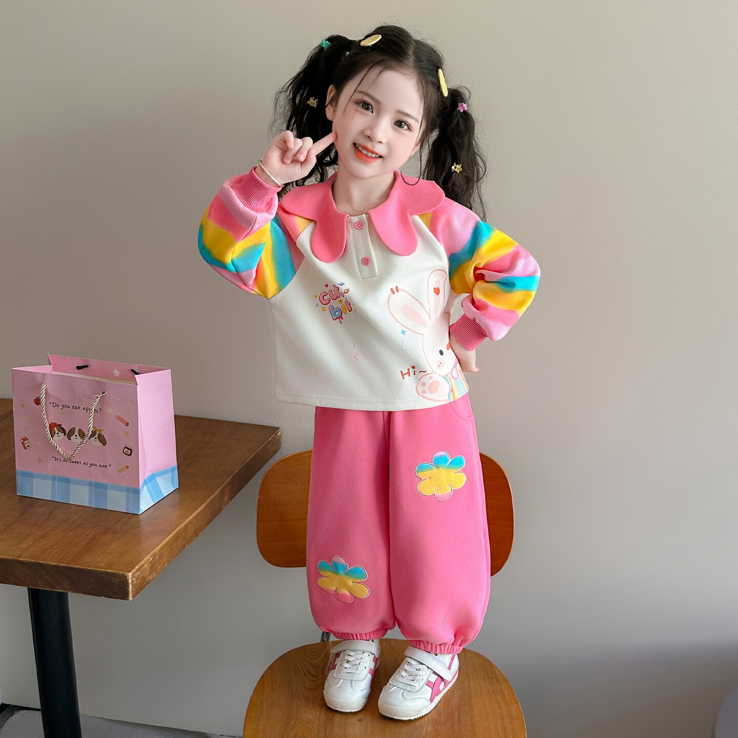女宝宝春秋花瓣领兔子卫衣两件套