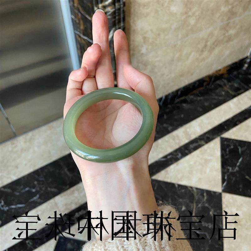 新疆和田玉色晴水手镯女款湖水绿圆条阿富汗青白玉茶色纯高端玉镯