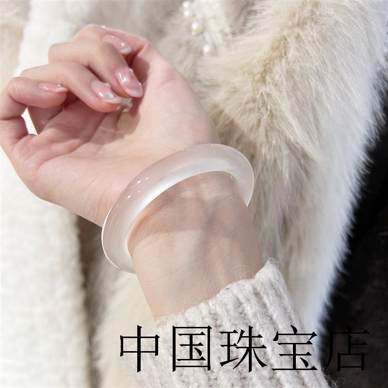 冰种飘花扁圆条白玉髓手镯月光玛瑙玉手镯女款翡翠荔枝冻冰透百搭