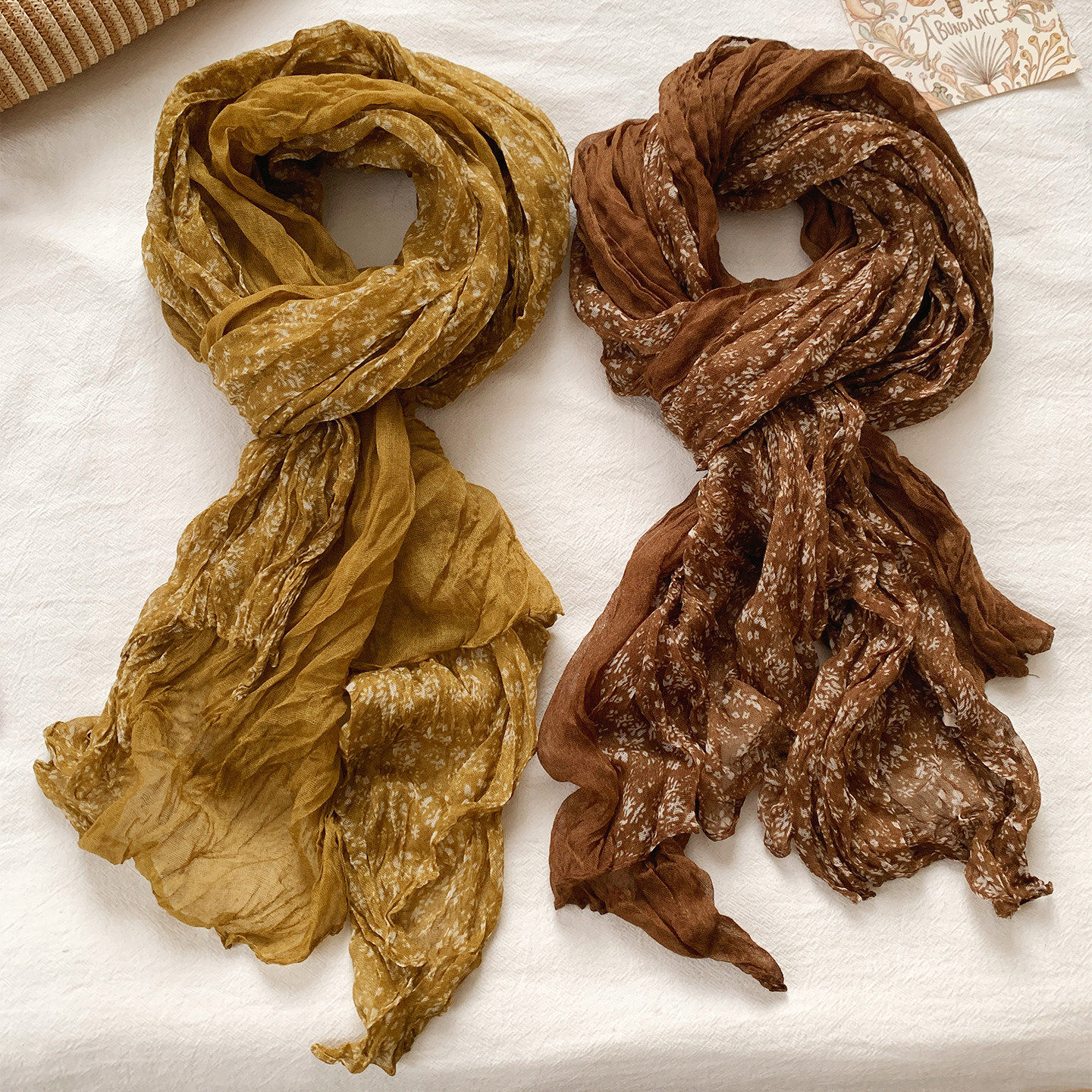 碎花褶皱围巾女薄款复古文艺氛围感披肩丝巾云南西藏旅游拍照配饰,服饰配件/皮带/帽子/围巾,围巾/丝巾/披肩,淘宝优惠券,粉丝福利购,淘宝优惠卷