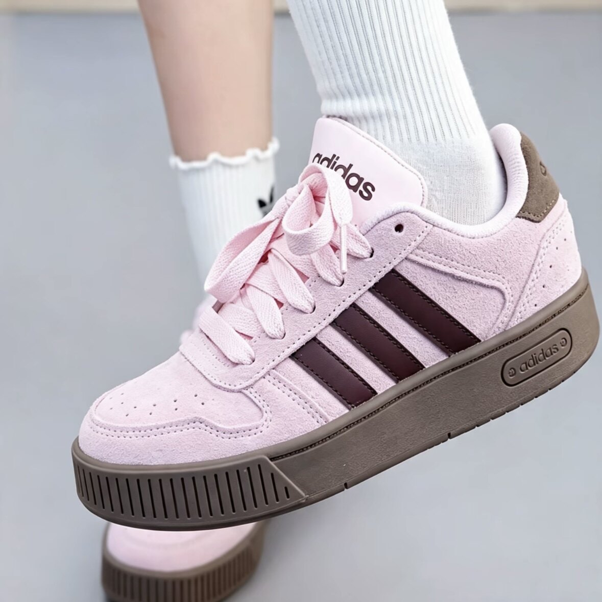 adidas阿迪达斯板鞋女小锯齿新款潮流运动休闲粉棕百搭舒适LB8305