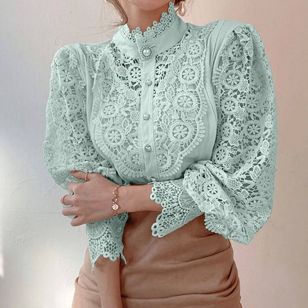 Lace hollowed out flower patchwork top  蕾丝镂空花朵拼接上衣