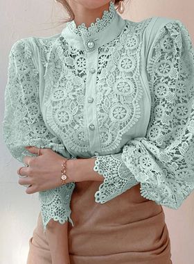 Lace hollowed out flower patchwork top  蕾丝镂空花朵拼接上衣