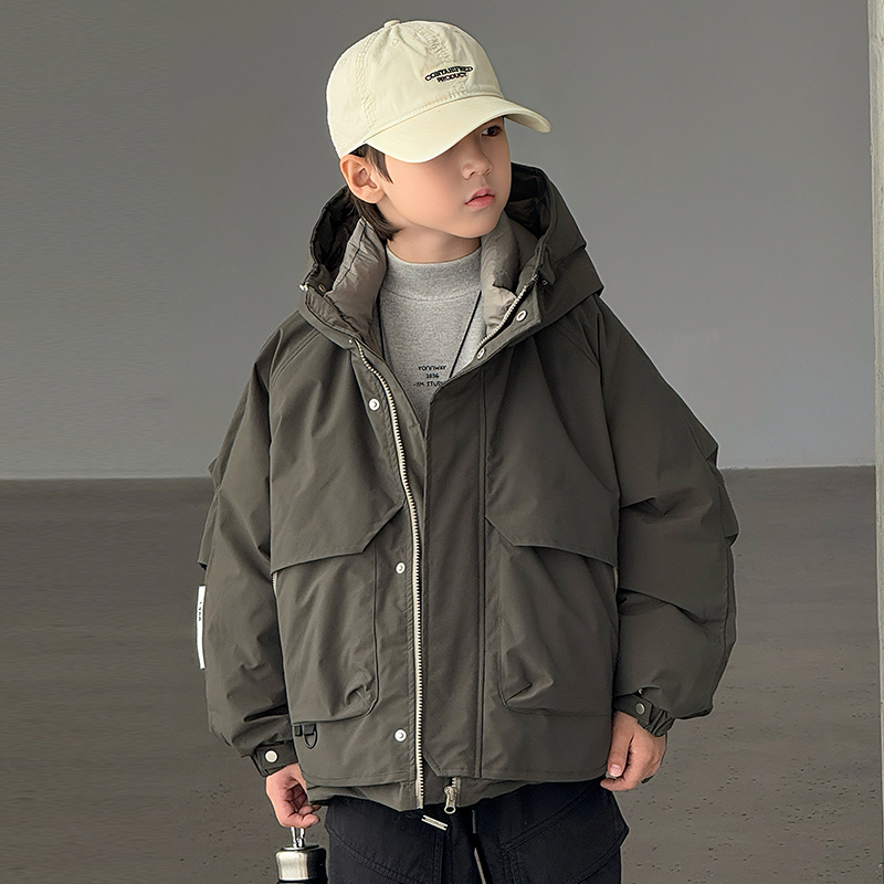 男童冬季工装风连帽羽绒服外套