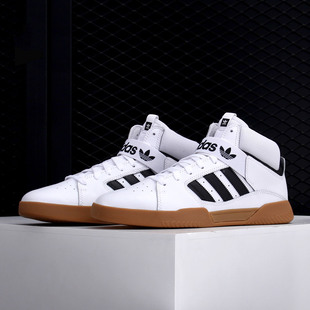 MID系列休闲鞋 Adidas 中性VRX 三叶草当季 EE6233 阿迪达斯26夏