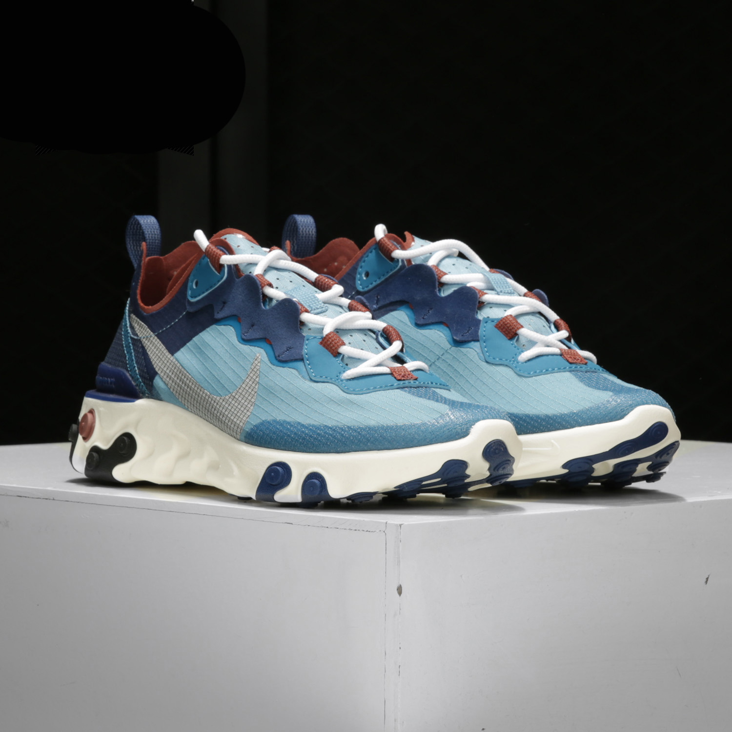 耐克ReactElement55男子跑步鞋