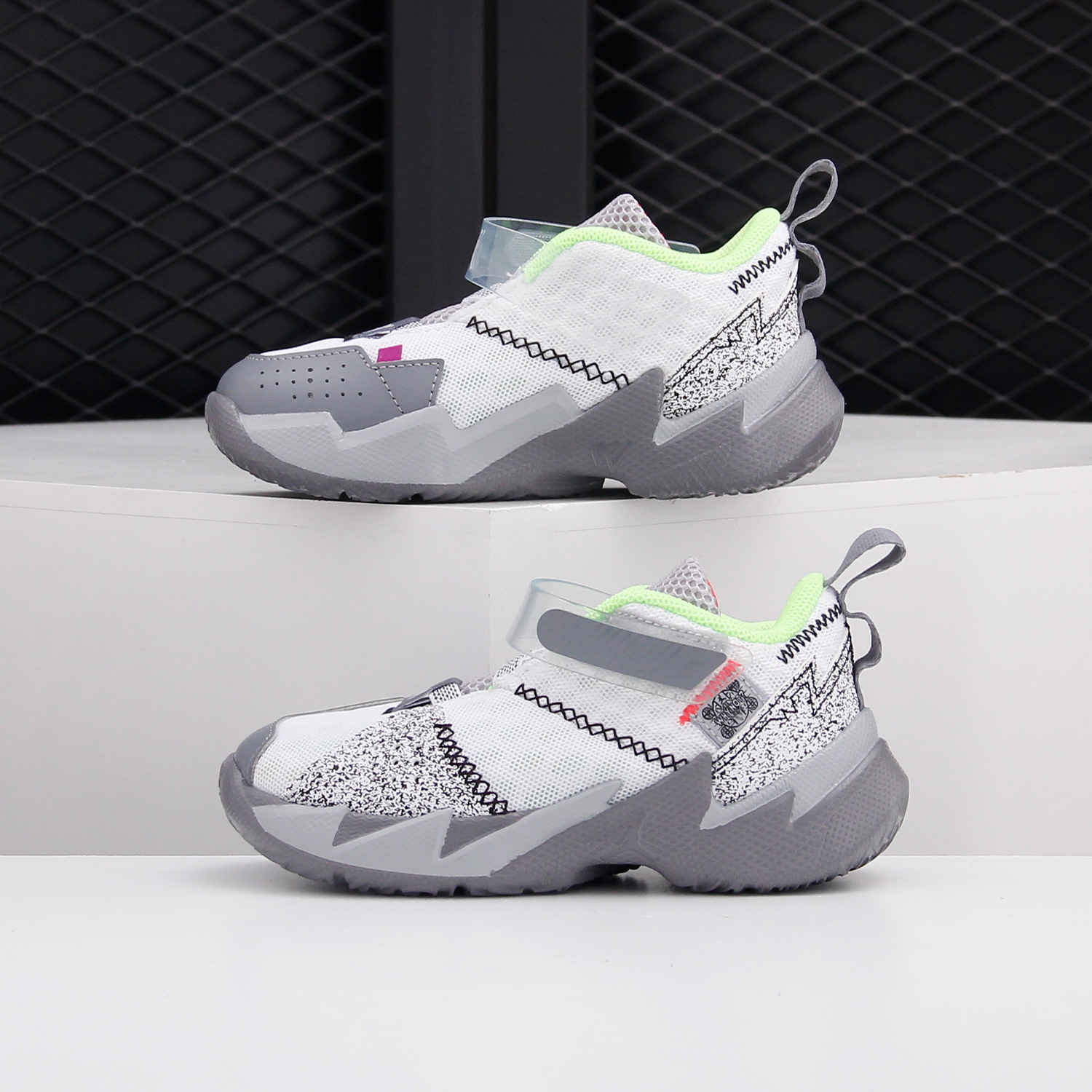 耐克JORDAN儿童减震篮球运动鞋